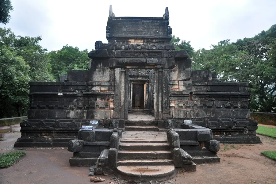 Dambulla Cave Temple